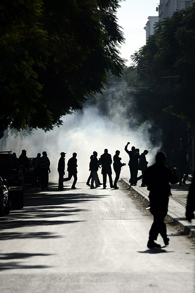 protests in tunisia: Tunisian demonstrators clash with police