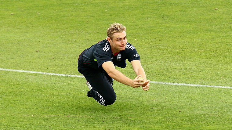 England World Cup Squad: Luke Wright of England takes a catch