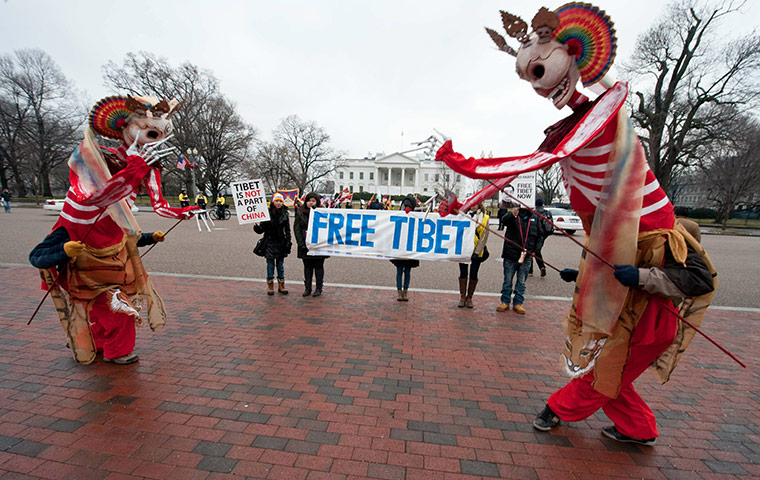 Hu Jintao in Washington: Tibetan supporters protest against the visit of Chinese President Hu Jintao