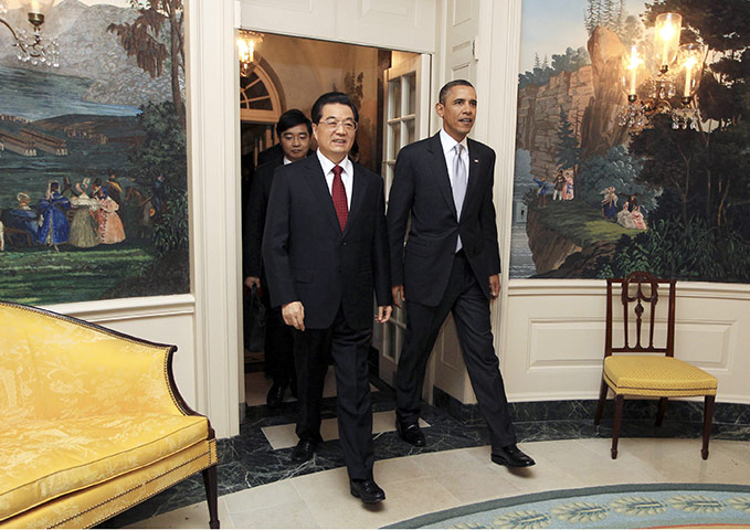 Hu Jintao in Washington: Hu Jintao arrives at White House for a private banquet held by Barack Obama