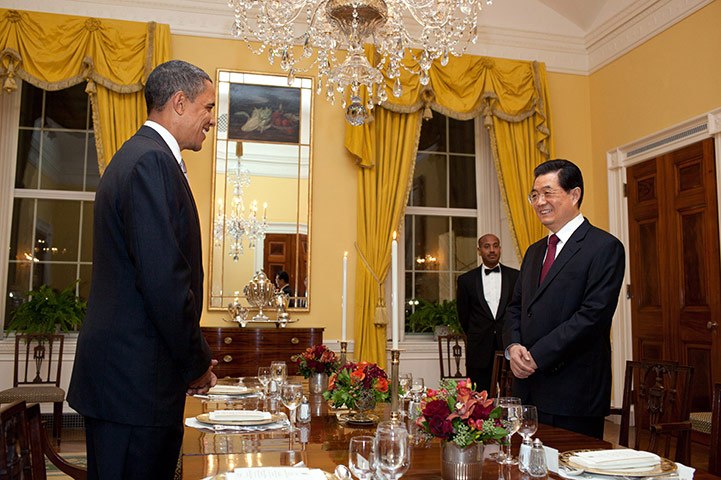 Hu Jintao in Washington: Barack Obama and Hu Jintao in the Old Family Dining Room of White House
