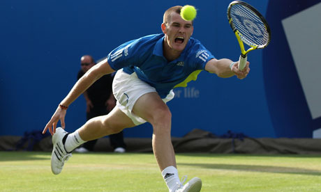Jamie Murray in action.