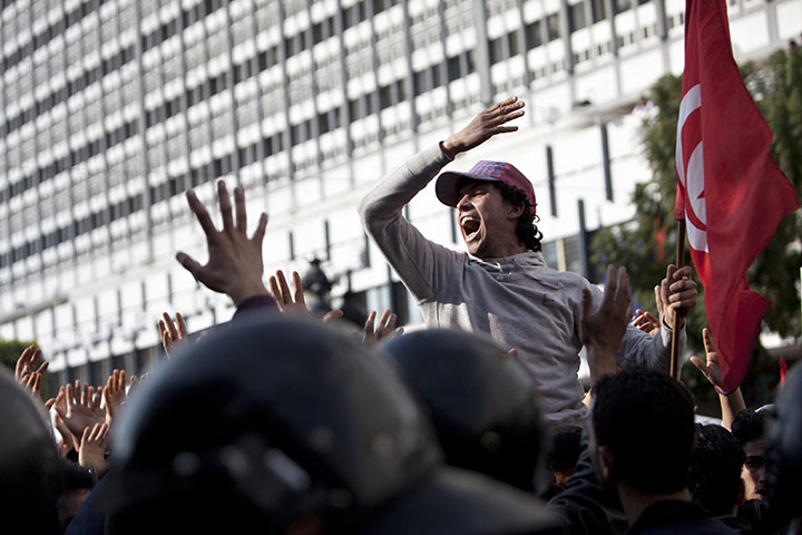 24 hours in pictures: Protestors in Tunis