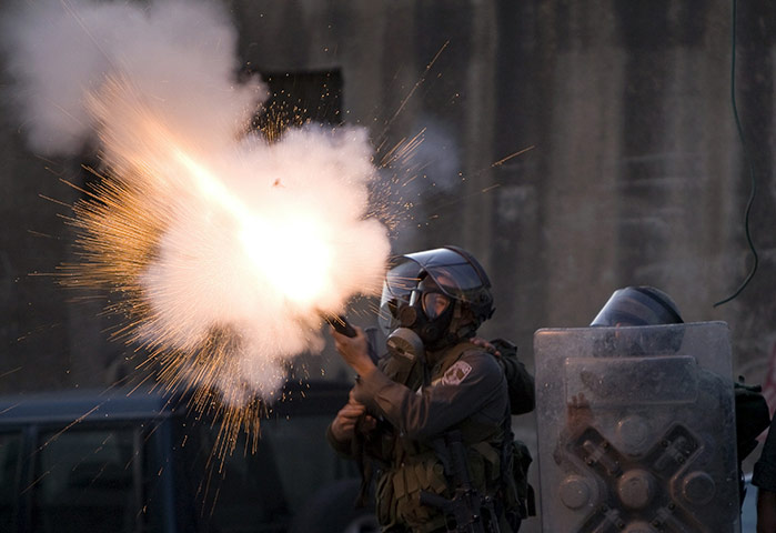 24 hours in pictures: Israeli border guards fire tear gas at Palestinians in Jerusalem