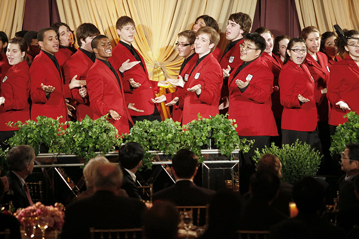 Hu Jintao: The Chicago Children's Choir perform at a dinner hosted by Mayor Daley