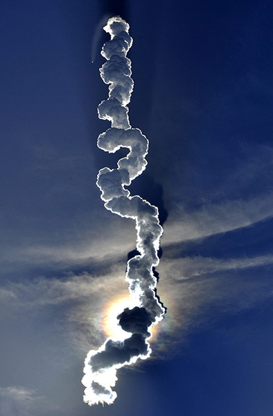 24 hours in pictures: A Boeing Delta 4 Heavy rocket