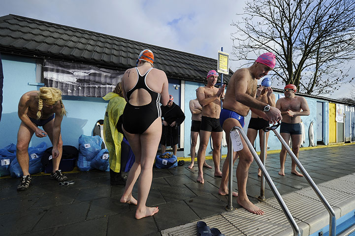 Cold water swimming: Swimmers prepare to take part in the endurance race 