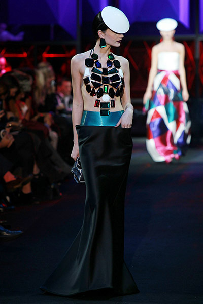 Paris Fashion Week: Giorgio Armani Prive - Runway - Paris Fashion Week Haute Couture S/S 2011
