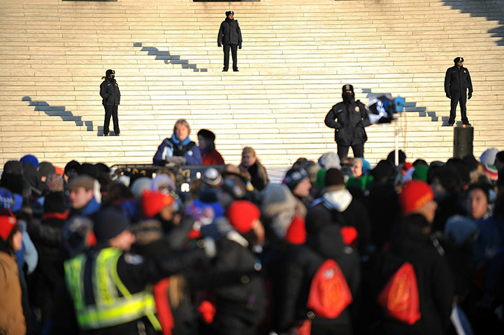 24 hours in pics: eople participate in the annual March for Life at the US Supreme Court 