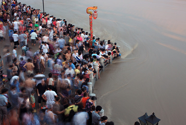 2010 Environment in China: Serious Floods Struck Regions Of China, Killing Over 700