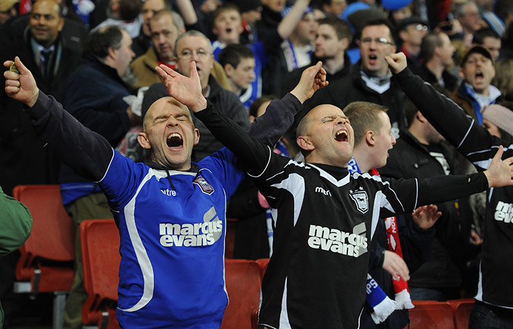 Arsenal v Ipswich Town: Ipswich fans sing