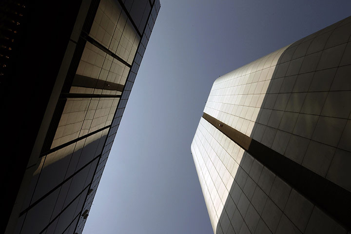 24 hours in pictures: Alain Robert climbs Hang Seng Bank headquarters in Hong Kong