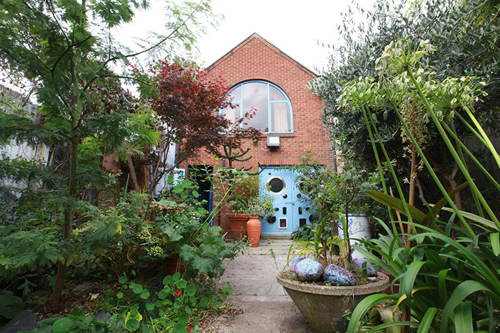 Snooping around: Snooping around - Herne Place