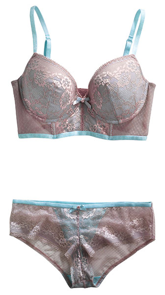 Key trends: lingerie: Bra and matching knickers