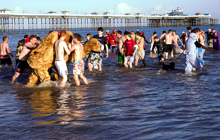 In Pictures: Detox: Boxing Day dip, Llandudno