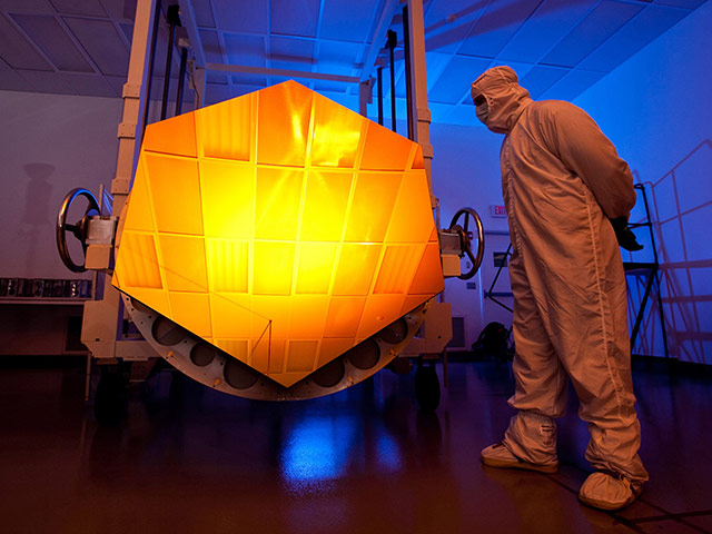 Month in Space: James Webb Space Telescope's Engineering Design Unit