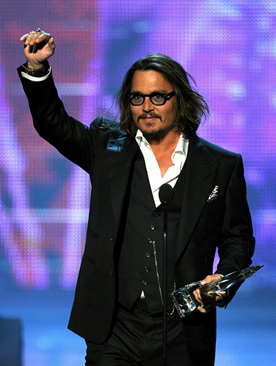 People's Choice Awards: Actor Johnny Depp accepts the Favorite Movie Actor award
