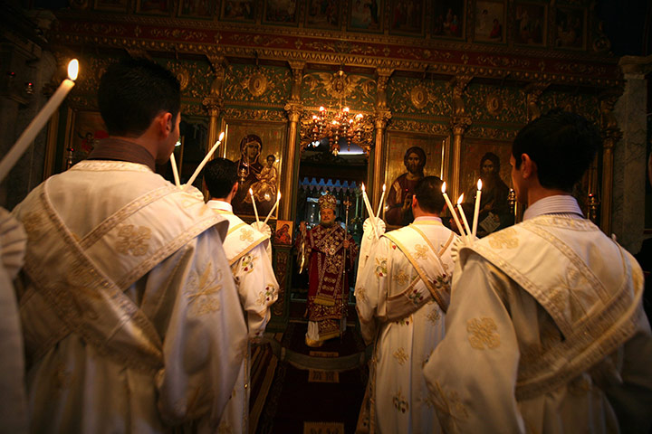 Orthodox Christmas: Palestinian Greek Orthodox worshipers attend Christmas services in Gaza