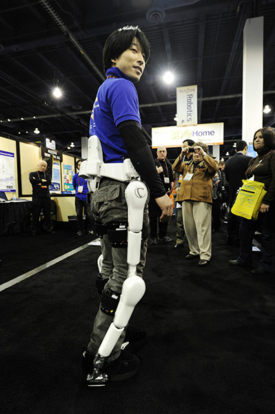 Consumer Electronics Show: Takatoshi Kuno demonstrates Cyberdyne's Challenge HAL hybrid assistive limb