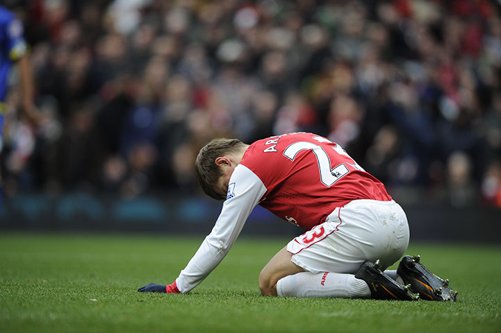 Arsenal v Leeds: Andrey Arshavin rues missing an easy chance in the first half against Leeds