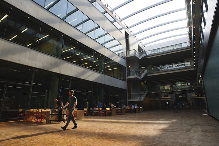 Central Saint Martins: lobby