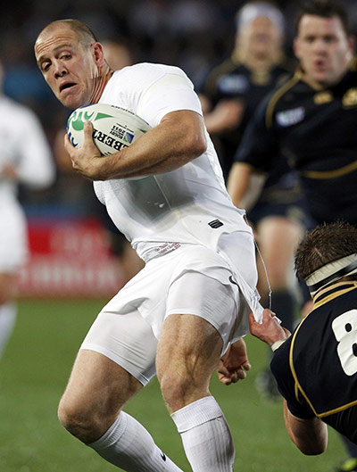 England v Scotland: Scotland's Richie Vernon tackles England's Mike Tindall