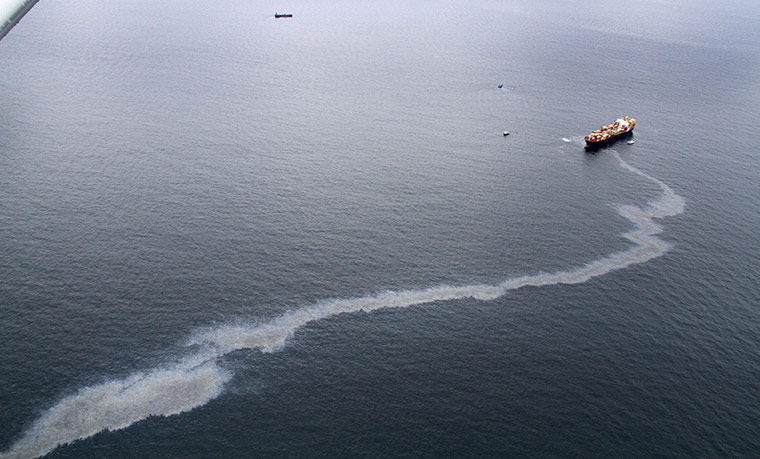 Rena oil spill: on the Astrolabe Reef, near Mt Maunganui, New Zealand