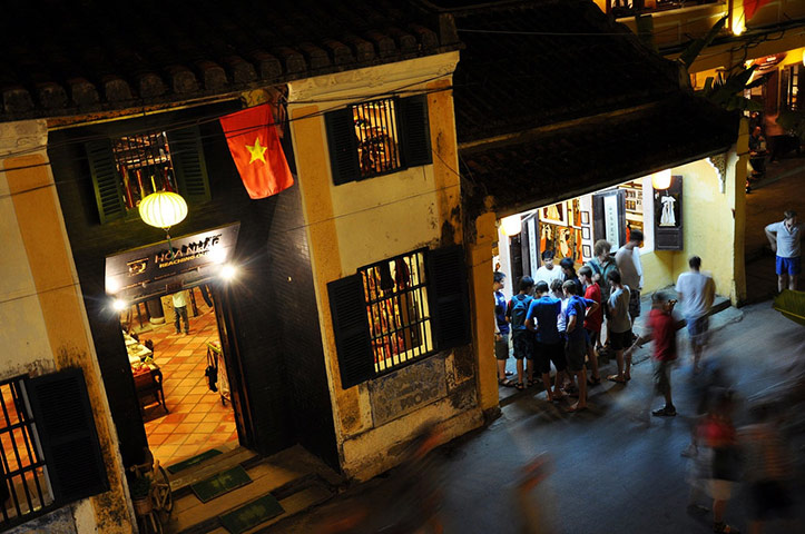 Guardian Camera Club: A review of Mike Curd's portfolio