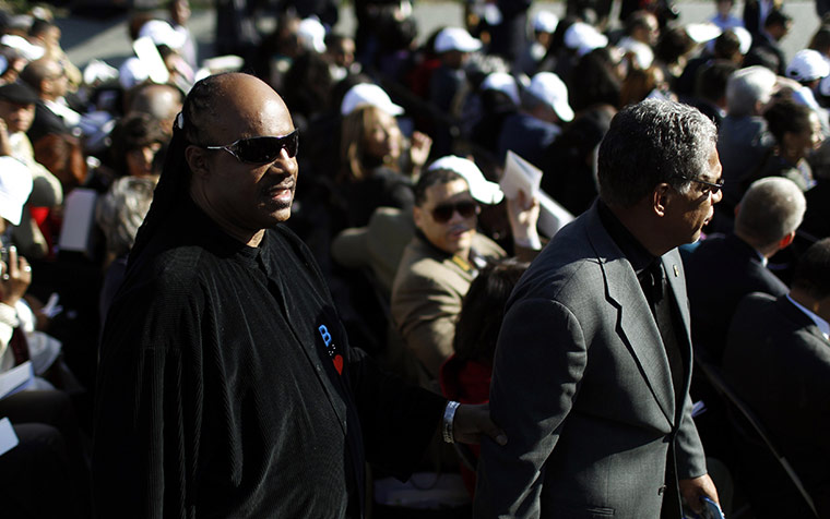 Martin Luther King: Entertainer Stevie Wonder arrives at dedication ceremony