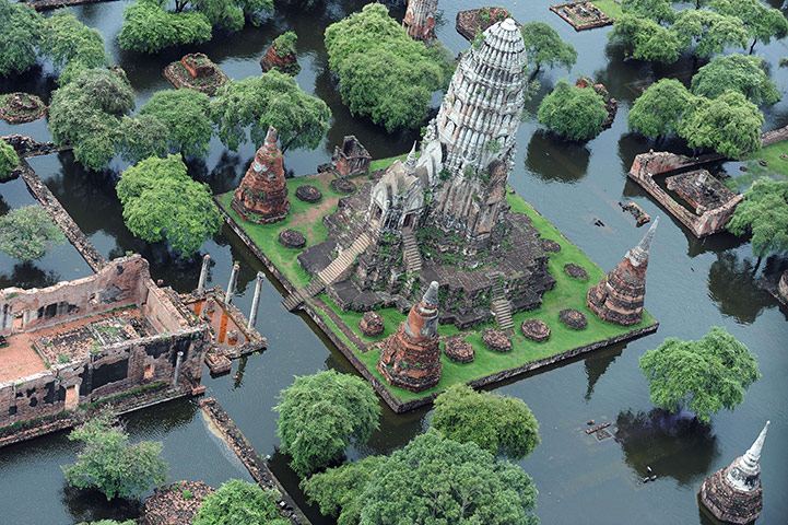 Thailand flooding: A temple surrounded by floodwaters in the ancient capital city of Ayutthaya