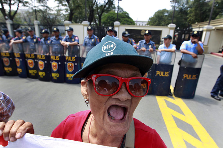 Occupy protests: Farmers support Occupy Wall Street protest in Manila