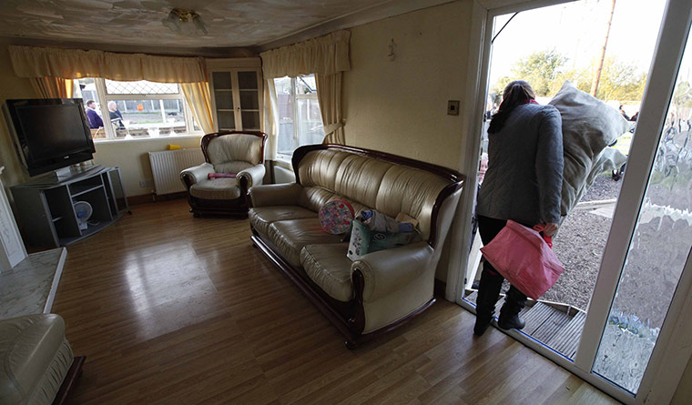 Dale Farm camp: A legal resident leaves her home for safety, Dale Farm