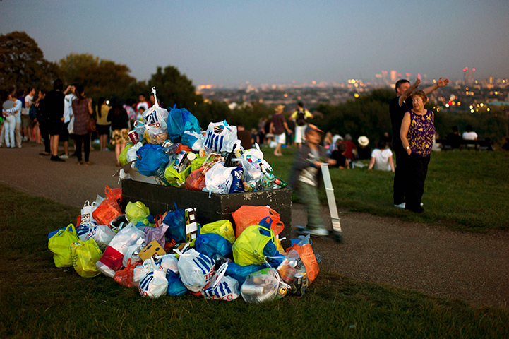 24 hours in pictures: Bags of rubbish after a record October temperatures, London