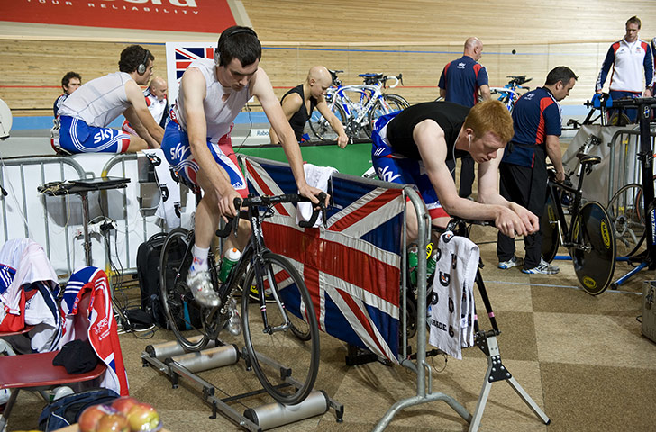 Cycling Championships: Andy Tennent & Ed Clancy of GB mens team pursuit warm up for their final