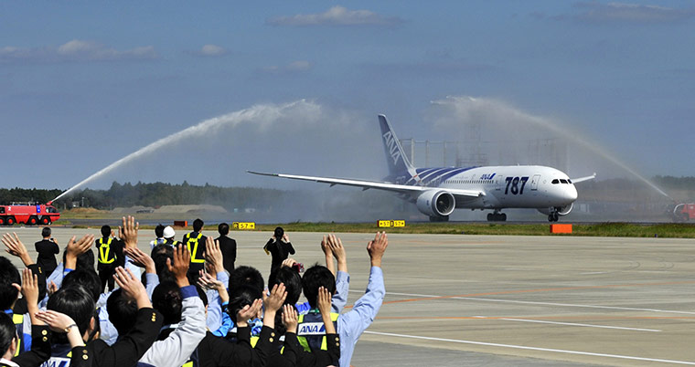 Dreamliner first flight: First commercial flight of a Boeing 787 Dreamliner 