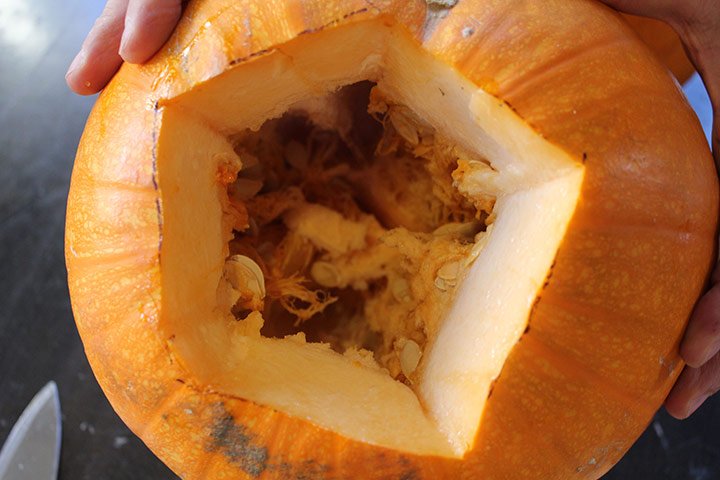 Halloween pumpkin carving: Halloween pumkin carving 3