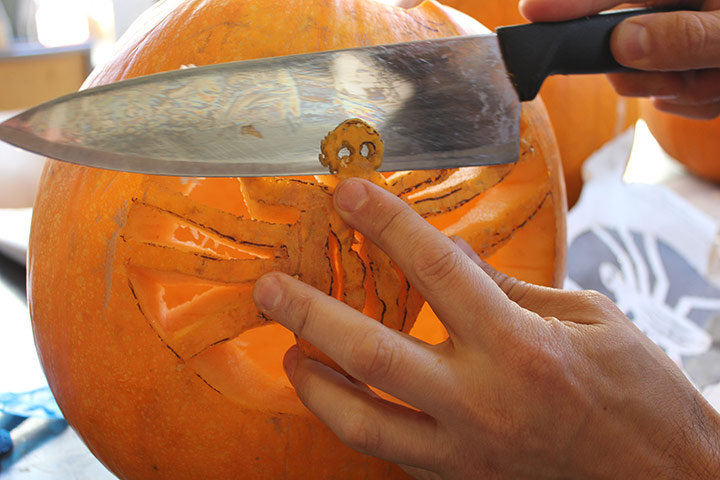 Halloween pumpkin carving: Halloween pumkin carving 8