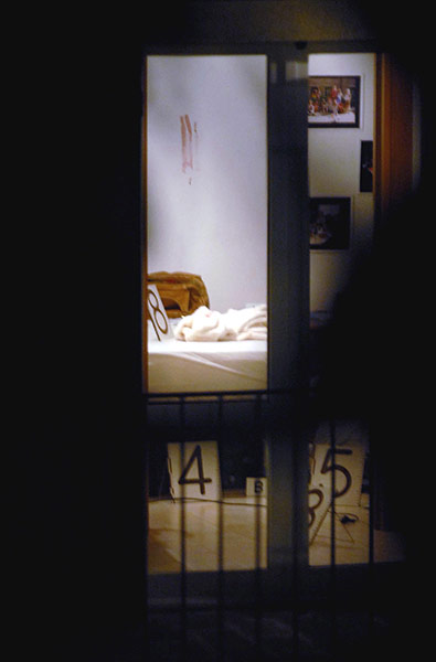 Amanda Knox timeline: 2 November 2007: Police at the murder scene