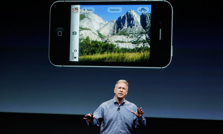 iPhone 4S during an announcement at Apple headquarter
