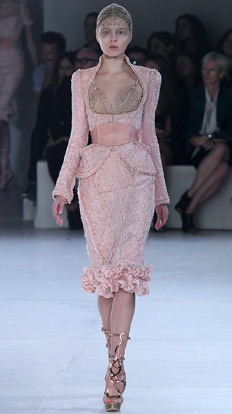 Paris Fashion Week : McQueen Ready to wear S/S 2012