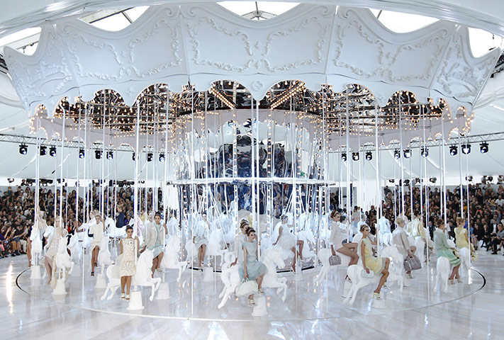 Paris Fashion Week : Merry-Go-Round at Louis Vuitton