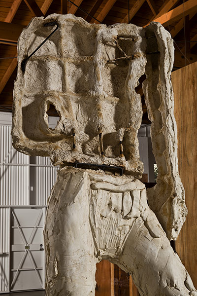 exhibitionist0810: Thomas Houseago