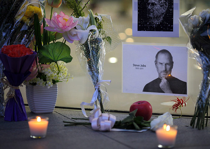 Steve Jobs tributes: Shanghai, China: Flowers and candles in memory of Steve Jobs
