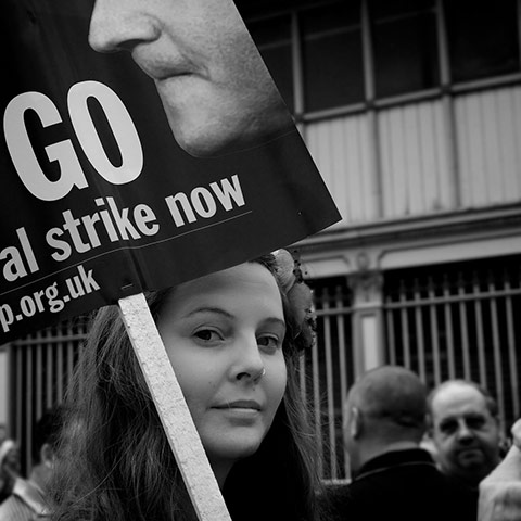 Guardian Camera Club: Puppkin participates in the street portraiture assignment