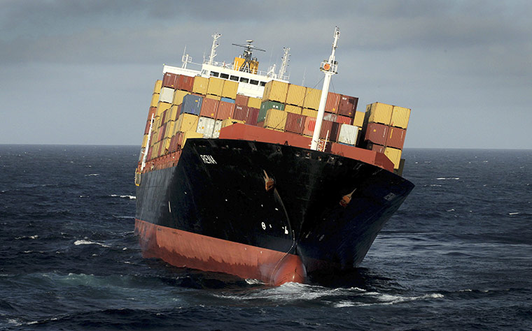 New Zealand oil spill: The MV Rena, with 2,100 containers aboard