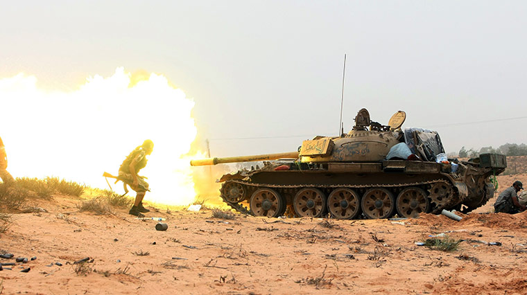 24 hours in pictures: fighting in Sirte, Libya