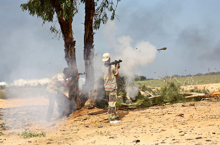 sirte: NTC fighters fire at sniper postions