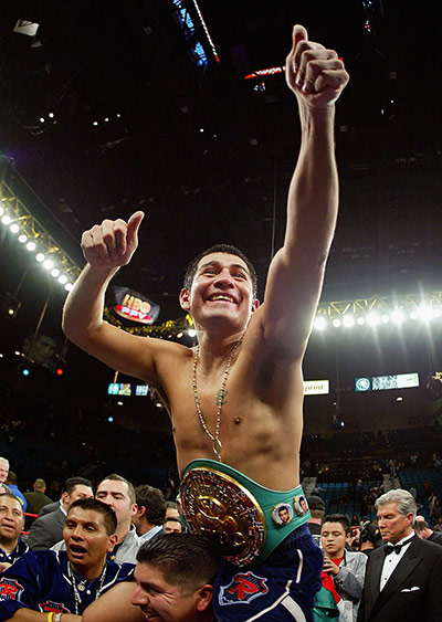 Boxing: Super Featherweight Title: Erik Morales v Marco Antonio Barrera