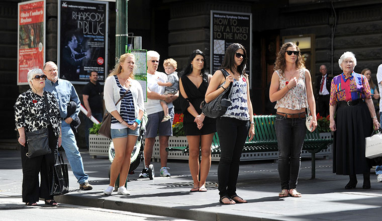 Armistice day: People come to a halt to observe a minute's silence in Melbourne