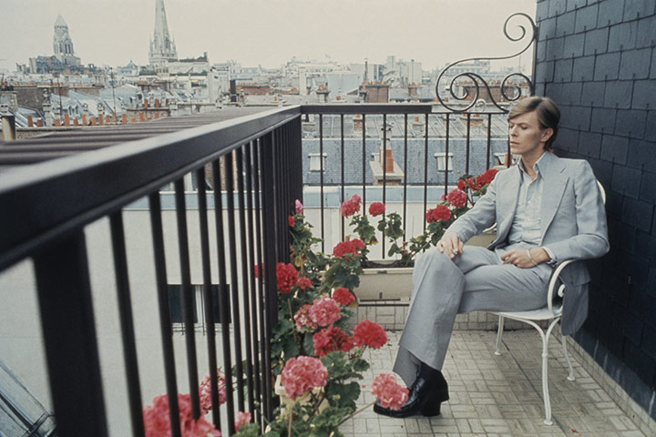 David Bowie life in pix: David Bowie in Paris, 1977